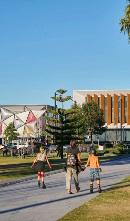 house-and-land 448x759 Oran-Park-Lifestyle-02-448x759