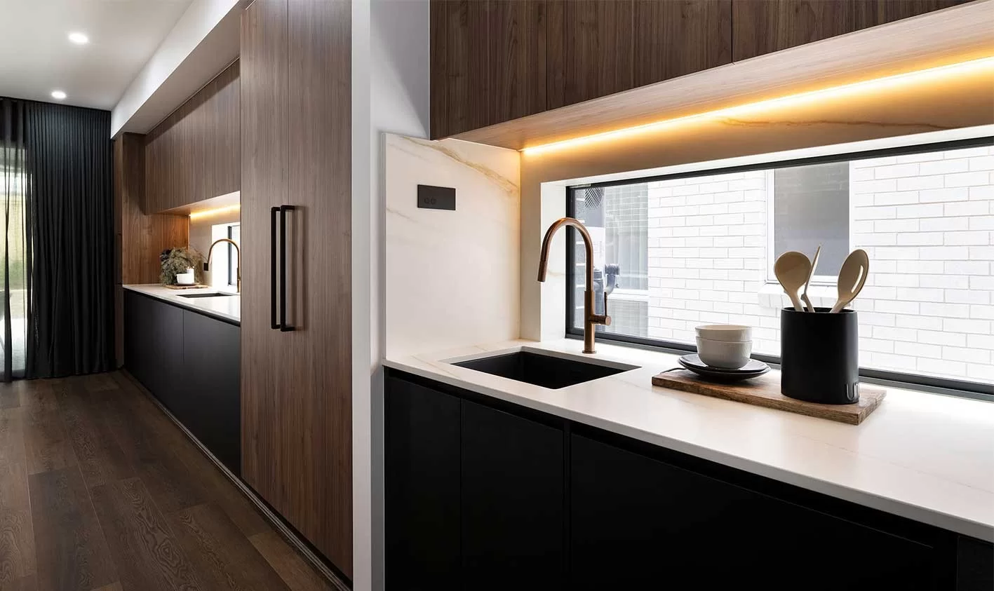 1417x843 DS Avalon40-05